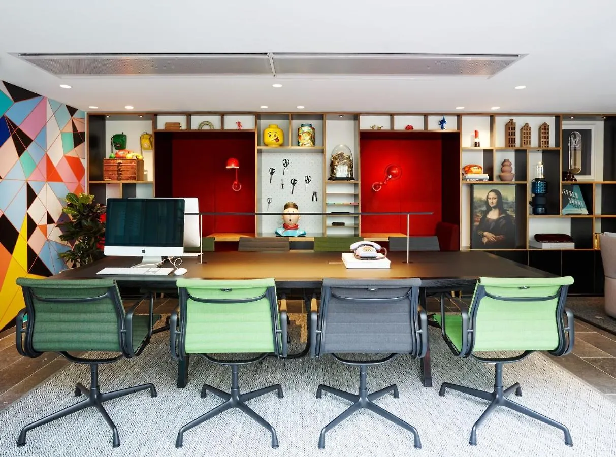 Citizenm Champs-elysees Otel Paris